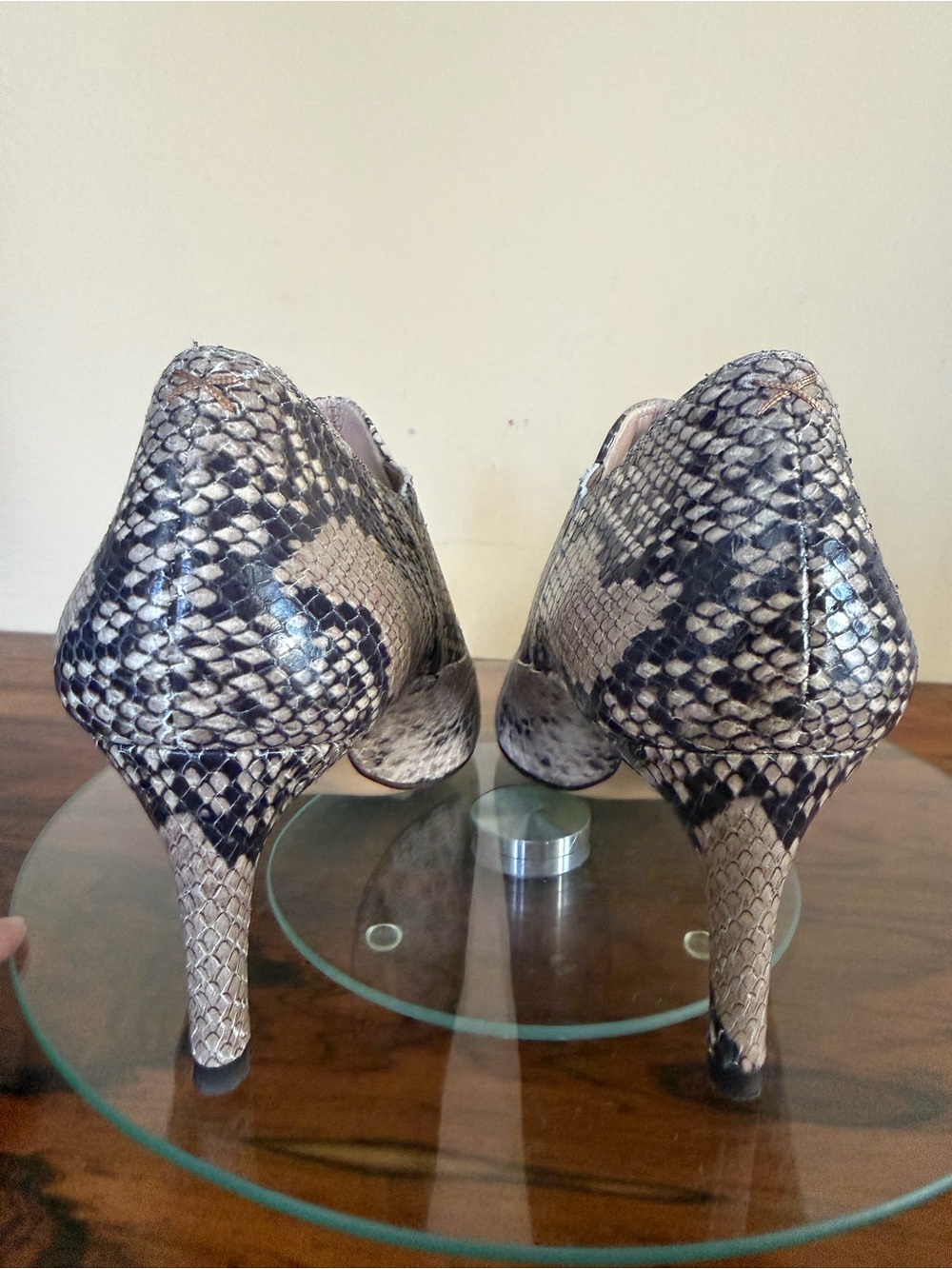 Inez Marisol 70 in Natural Snake Emboss in size 8.5 M - Picture 8 of 12